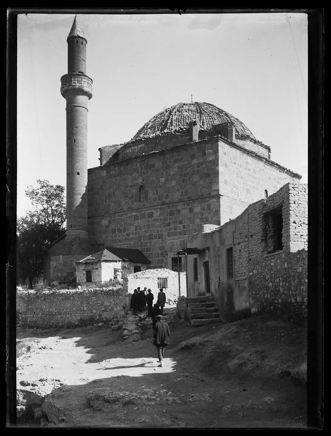 Vue d'ensemble d'une mosquée non identifiée